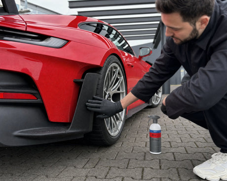 Detailing1 Koch-Chemie Reactive Rust Remover Rrr — Flugrost-Dekontamination am roten Porsche 911 GT3 RS — gezeigt im Artikel
