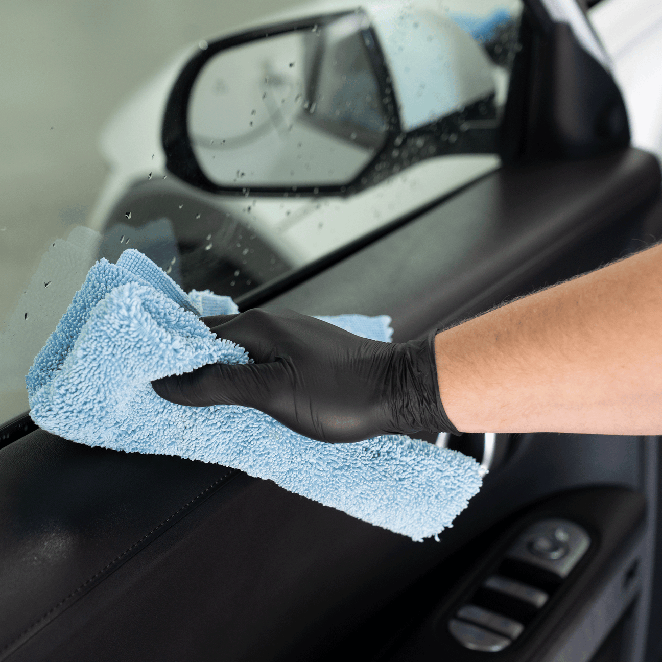 Lederpflege-System — AUTOMOTIVE — THE FINISHER × Koch-Chemie