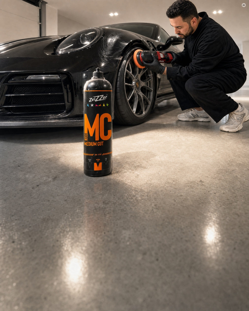 Detailing1 ZviZZer MC 3000 Medium Cut: Swirls aus schwarzem Porsche-Lack auspolieren (Mobile)