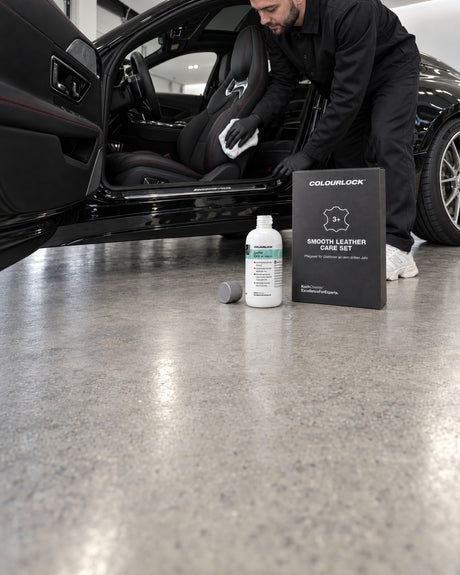 Detailing1 Hero: kit di cura COLOURLOCK — prevenire le crepe nella pelle (Mobile)