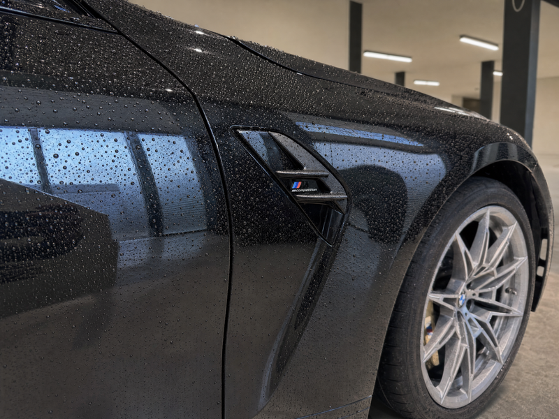 Fresh water beading on the ceramic coating after Koch-Chemie Spotless Ceramic Finish